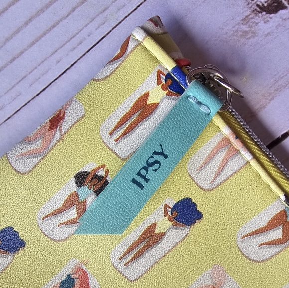 Ipsy make-up bag, cosmetic bag, accessory bag, pen bag - Picture 3 of 5